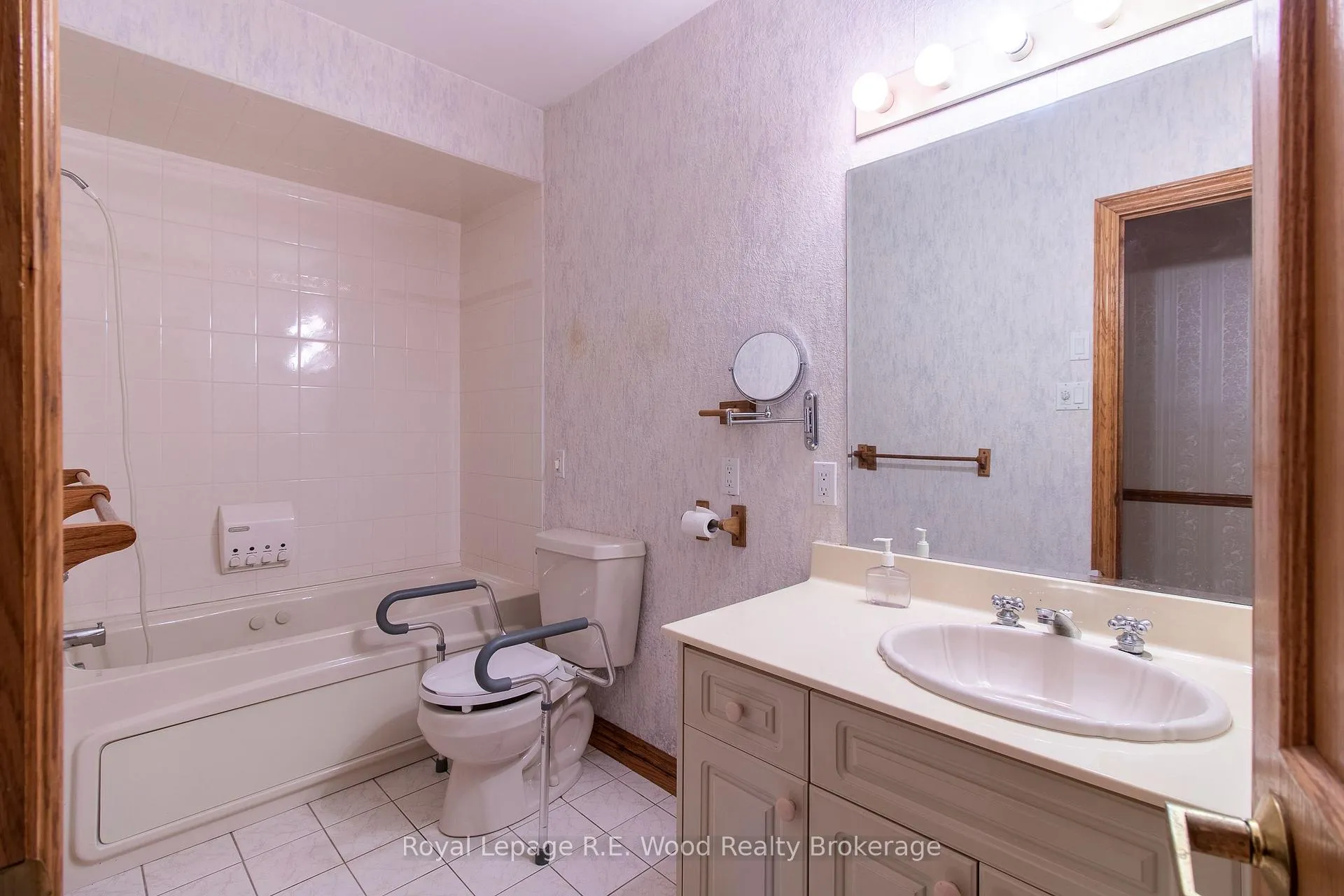 Photo 29 of 4974 Marion Street, Thames Centre, Rural Thames Centre — HOMEH