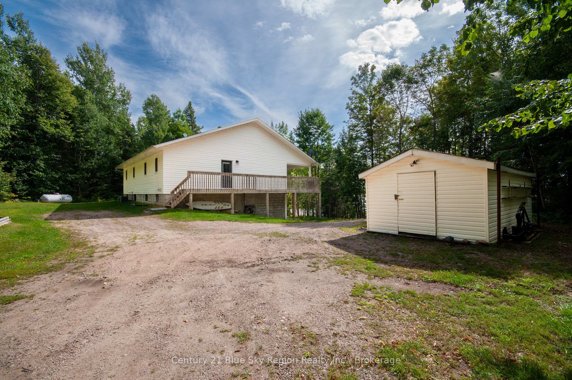 Photo 36 of 501 Golf Course Road, Chisholm — HOMEH