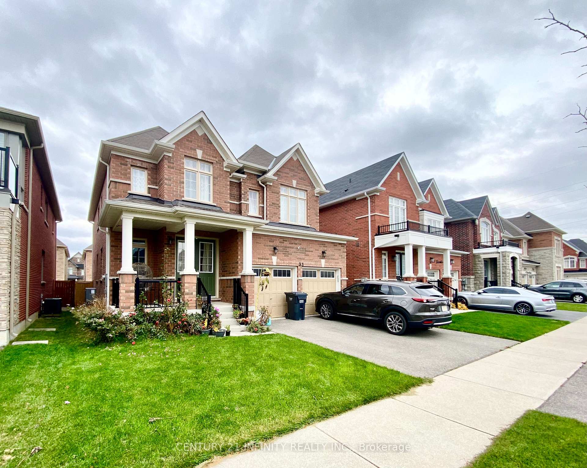 Photo 1 of 33 Grendon Crescent, Brampton, Credit Valley — HOMEH