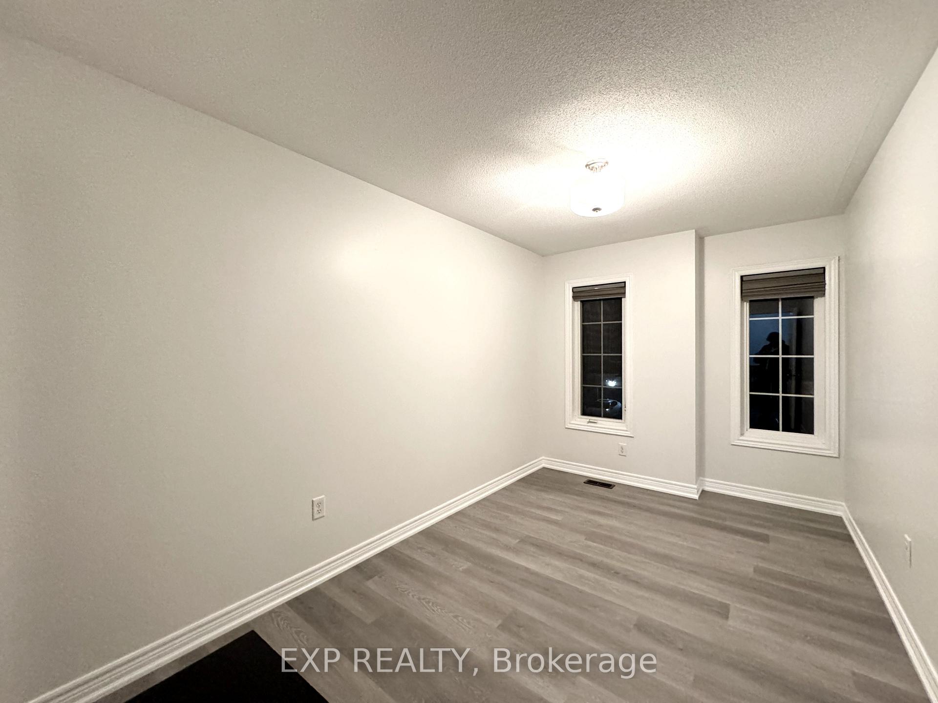 Photo 13 of 84 Crumlin Crescent, Brampton, Credit Valley — HOMEH