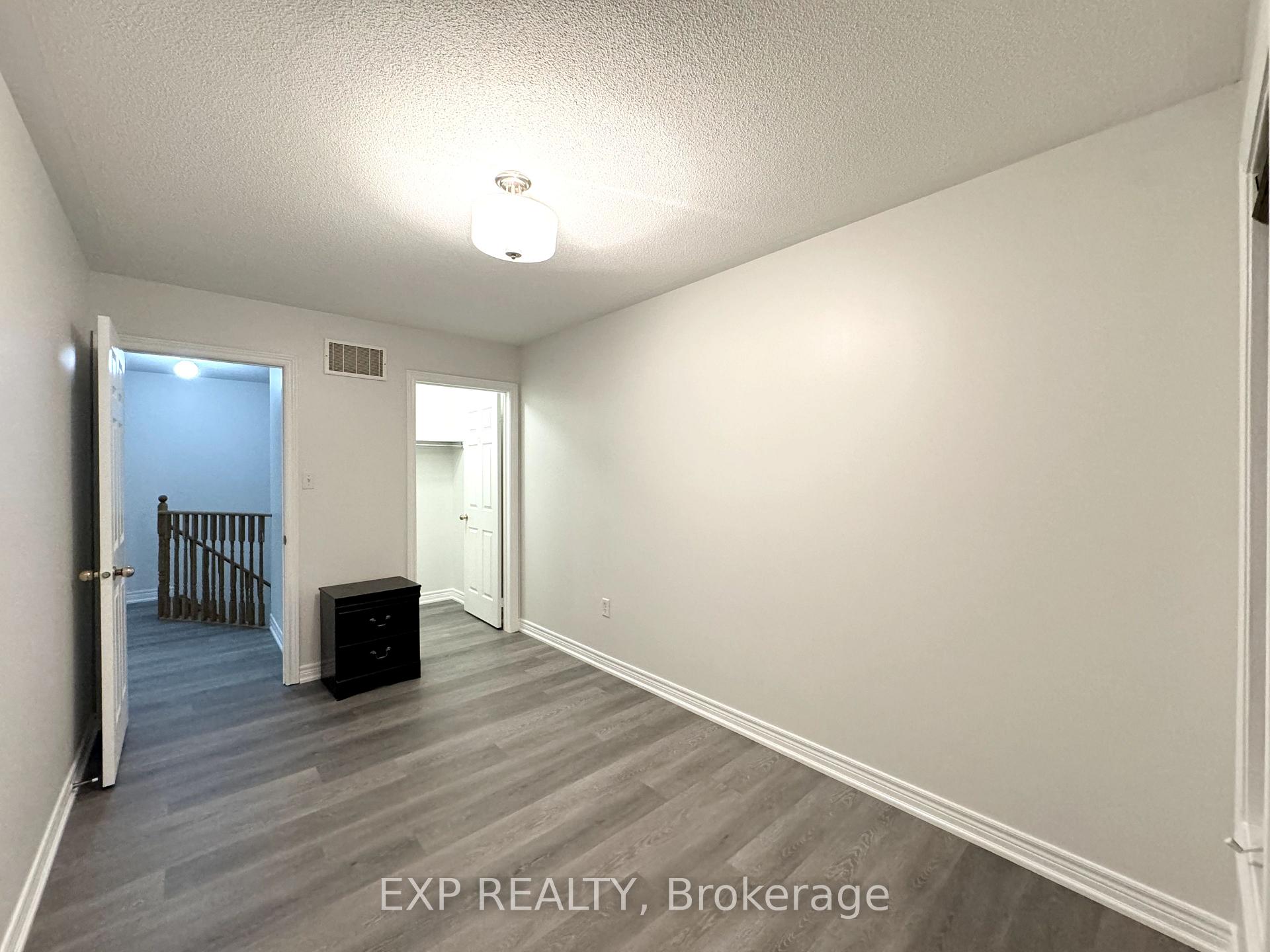 Photo 14 of 84 Crumlin Crescent, Brampton, Credit Valley — HOMEH
