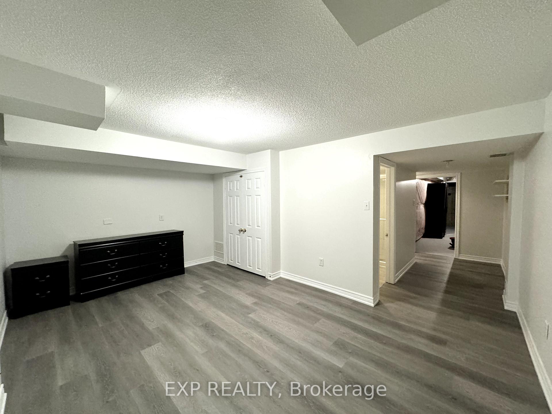 Photo 19 of 84 Crumlin Crescent, Brampton, Credit Valley — HOMEH