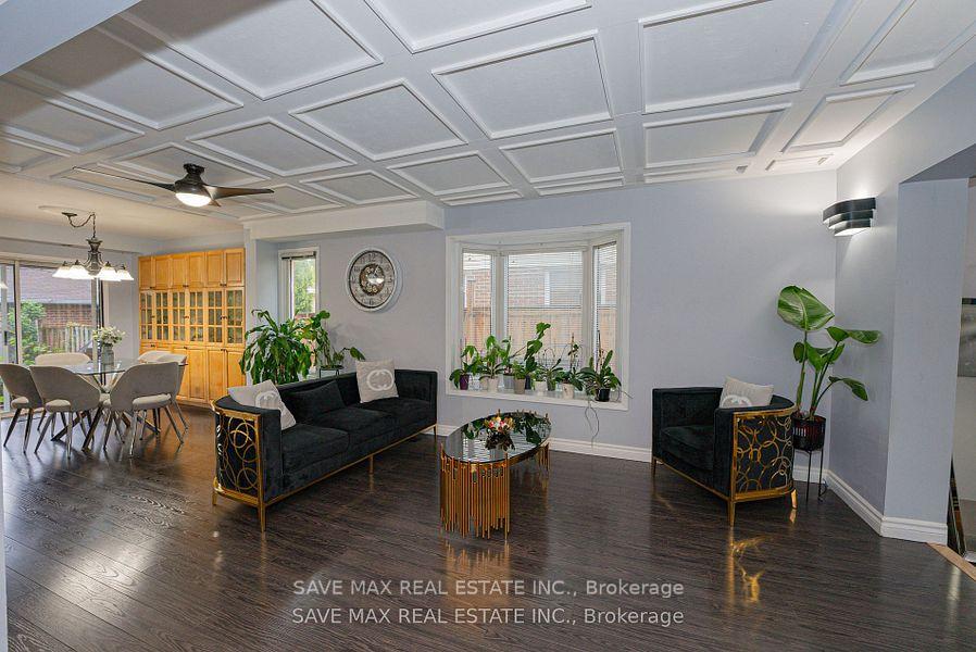 Photo 9 of 181 Sunforest Drive, Brampton, Heart Lake West — HOMEH