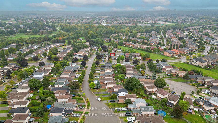 Photo 38 of 181 Sunforest Drive, Brampton, Heart Lake West — HOMEH