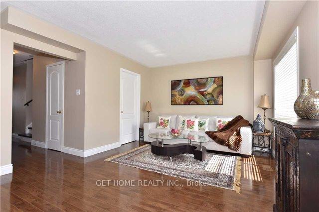 Photo 9 of 28 Irene Crescent, Brampton, Fletcher's Meadow — HOMEH