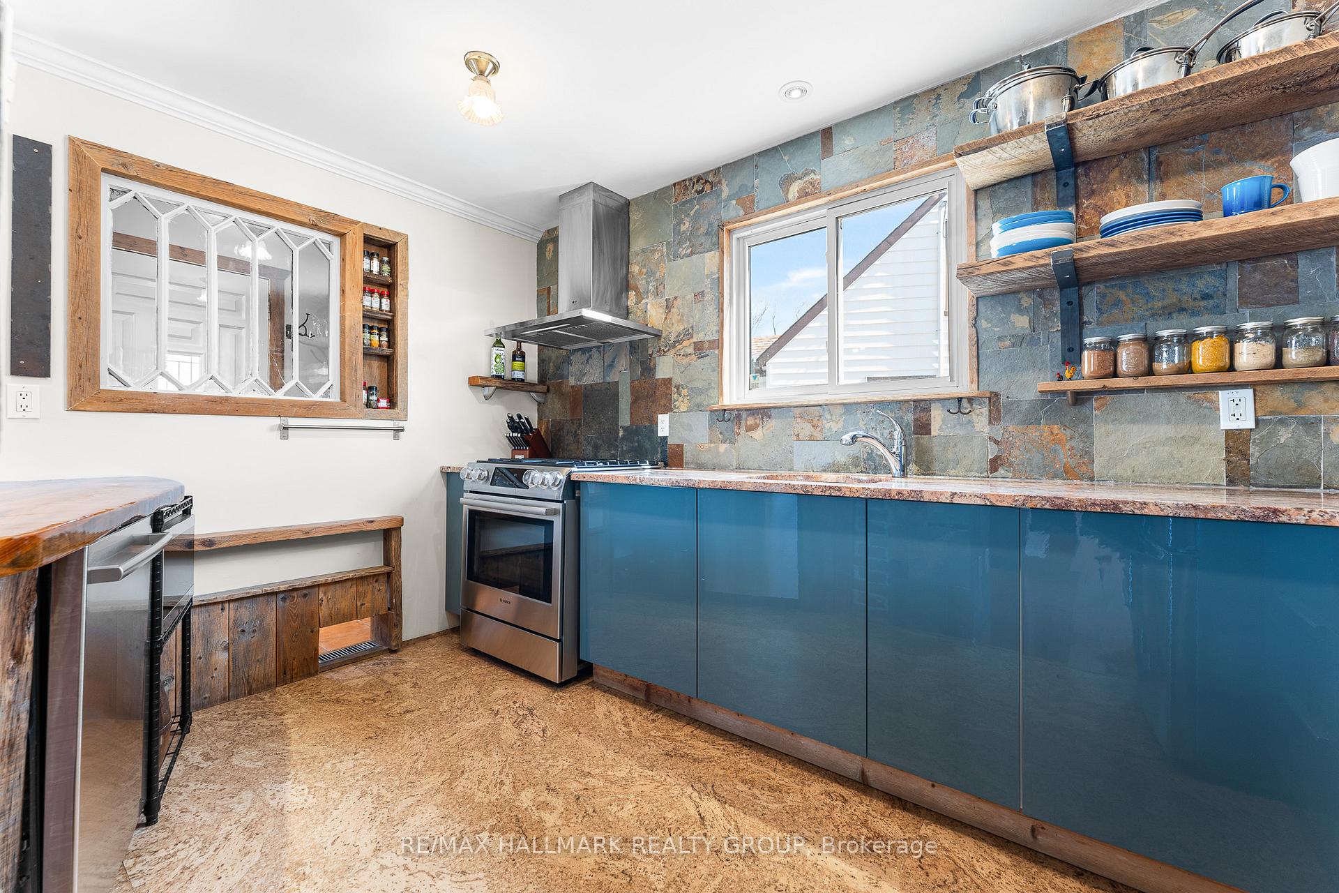 Photo 8 of 79 Crown Crescent, Ottawa, Carlington — HOMEH