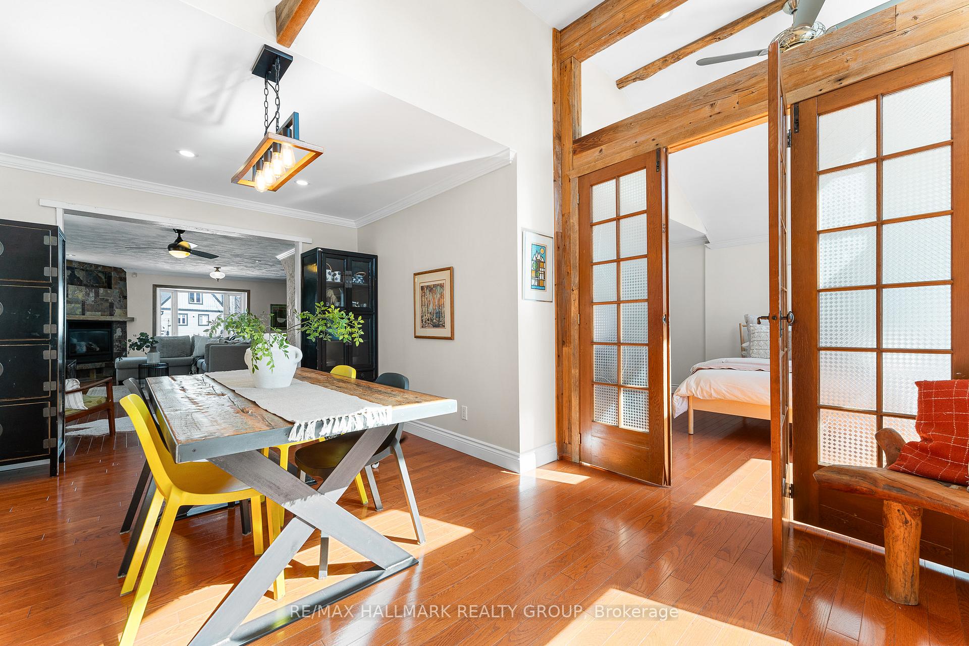 Photo 15 of 79 Crown Crescent, Ottawa, Carlington — HOMEH