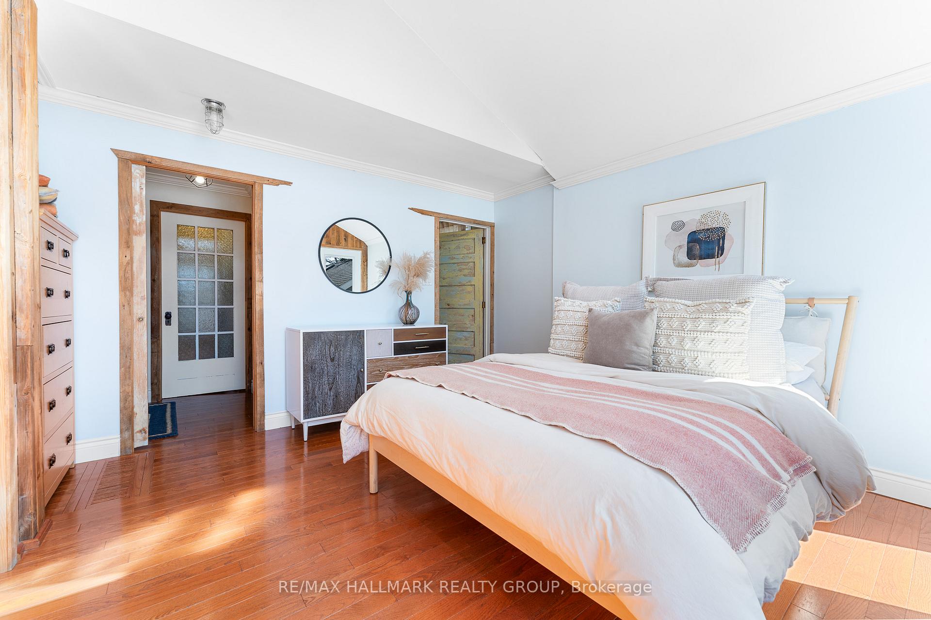 Photo 16 of 79 Crown Crescent, Ottawa, Carlington — HOMEH