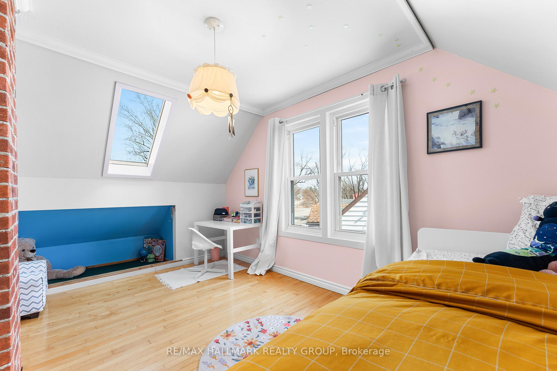 Photo 28 of 79 Crown Crescent, Ottawa, Carlington — HOMEH