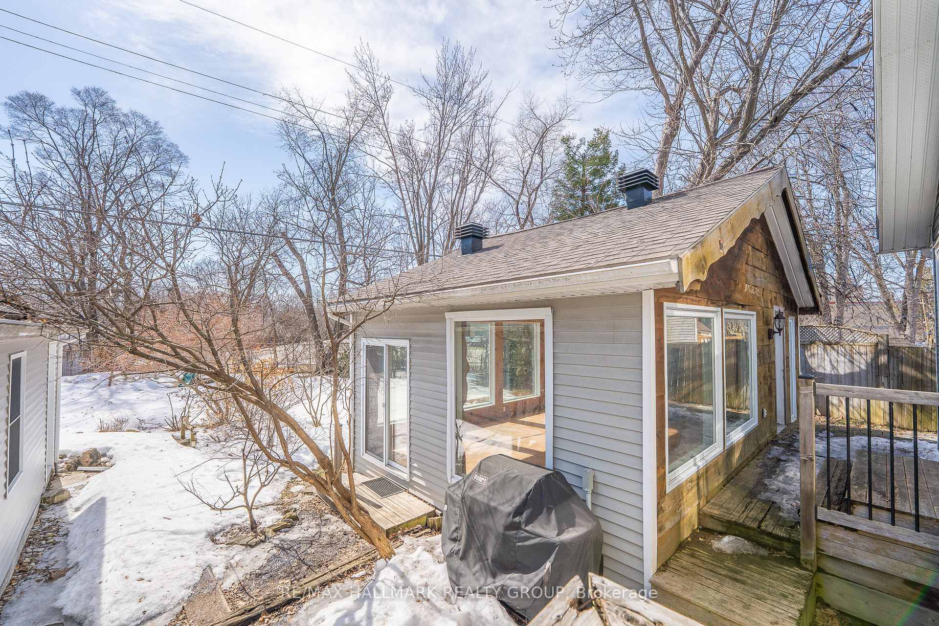 Photo 25 of 79 Crown Crescent, Ottawa, Carlington — HOMEH