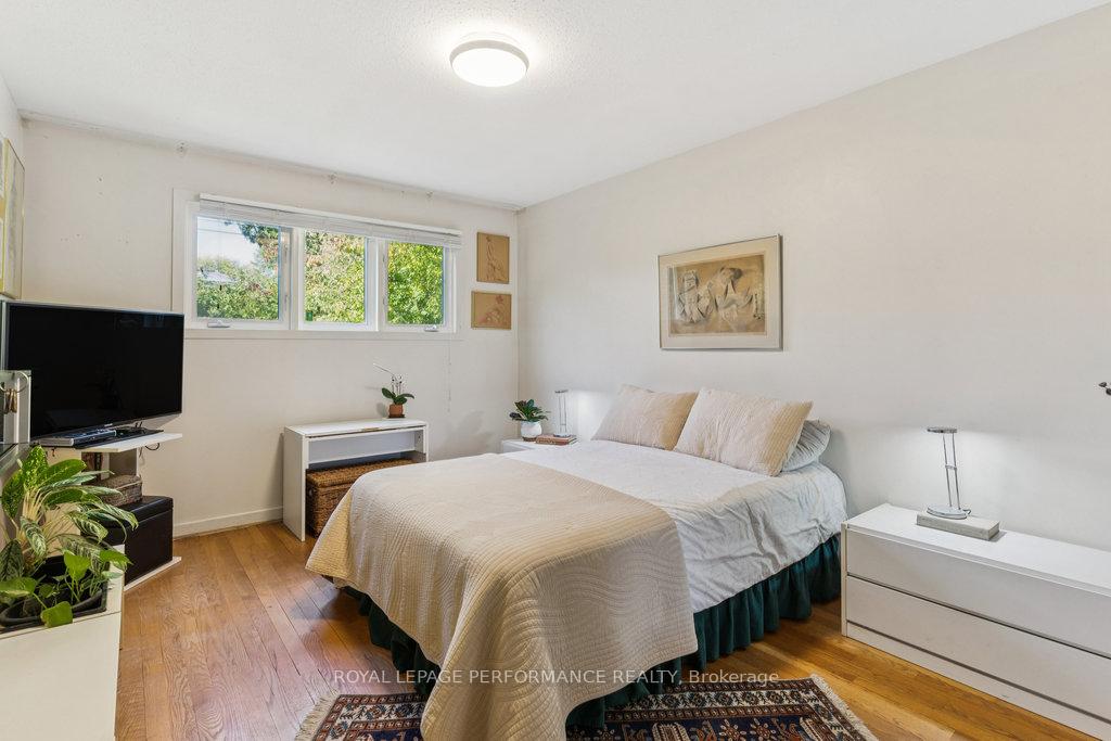 Photo 14 of 17 Mulvagh Avenue, Ottawa, Borden Farm/Stewart Farm/Carleton Heights/Parkwood Hills — HOMEH