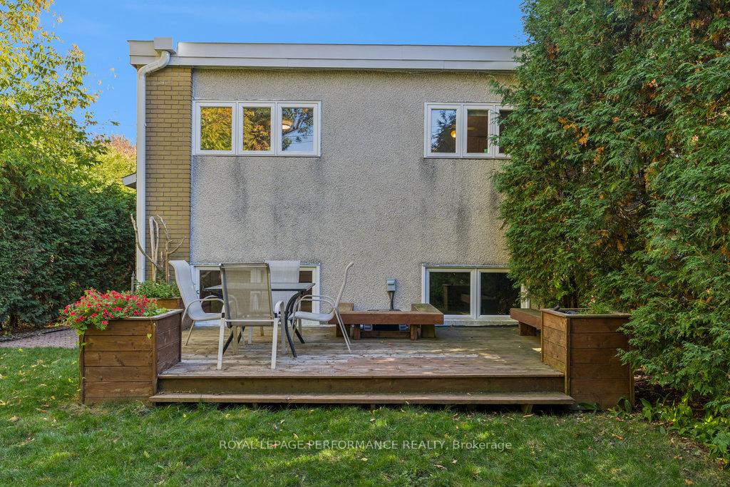 Photo 25 of 17 Mulvagh Avenue, Ottawa, Borden Farm/Stewart Farm/Carleton Heights/Parkwood Hills — HOMEH
