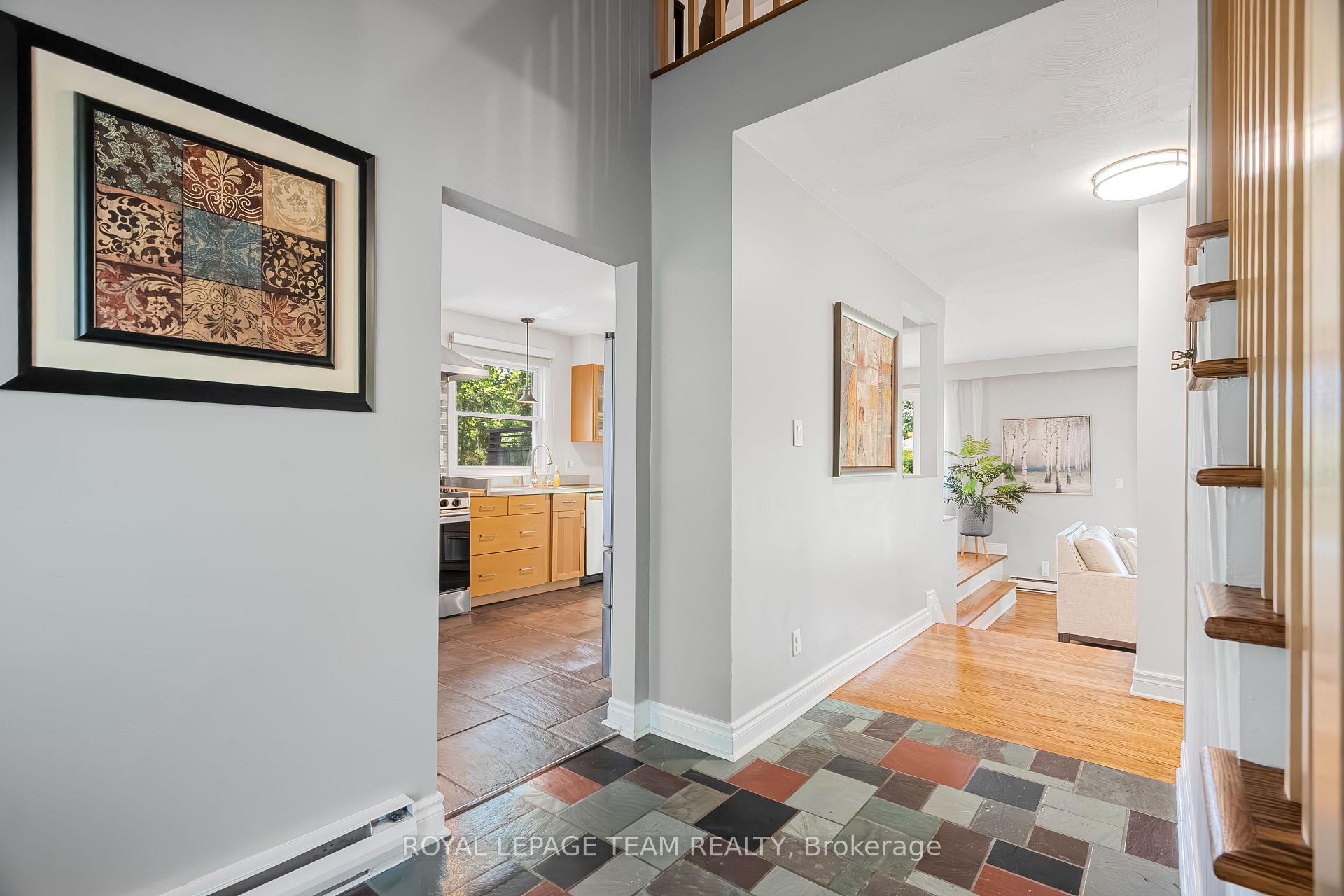 Photo 7 of 37 Promenade Avenue, Ottawa, Pineglen/Country Place — HOMEH