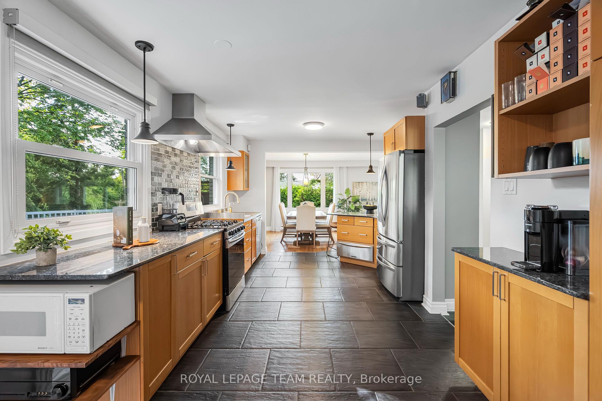 Photo 6 of 37 Promenade Avenue, Ottawa, Pineglen/Country Place — HOMEH