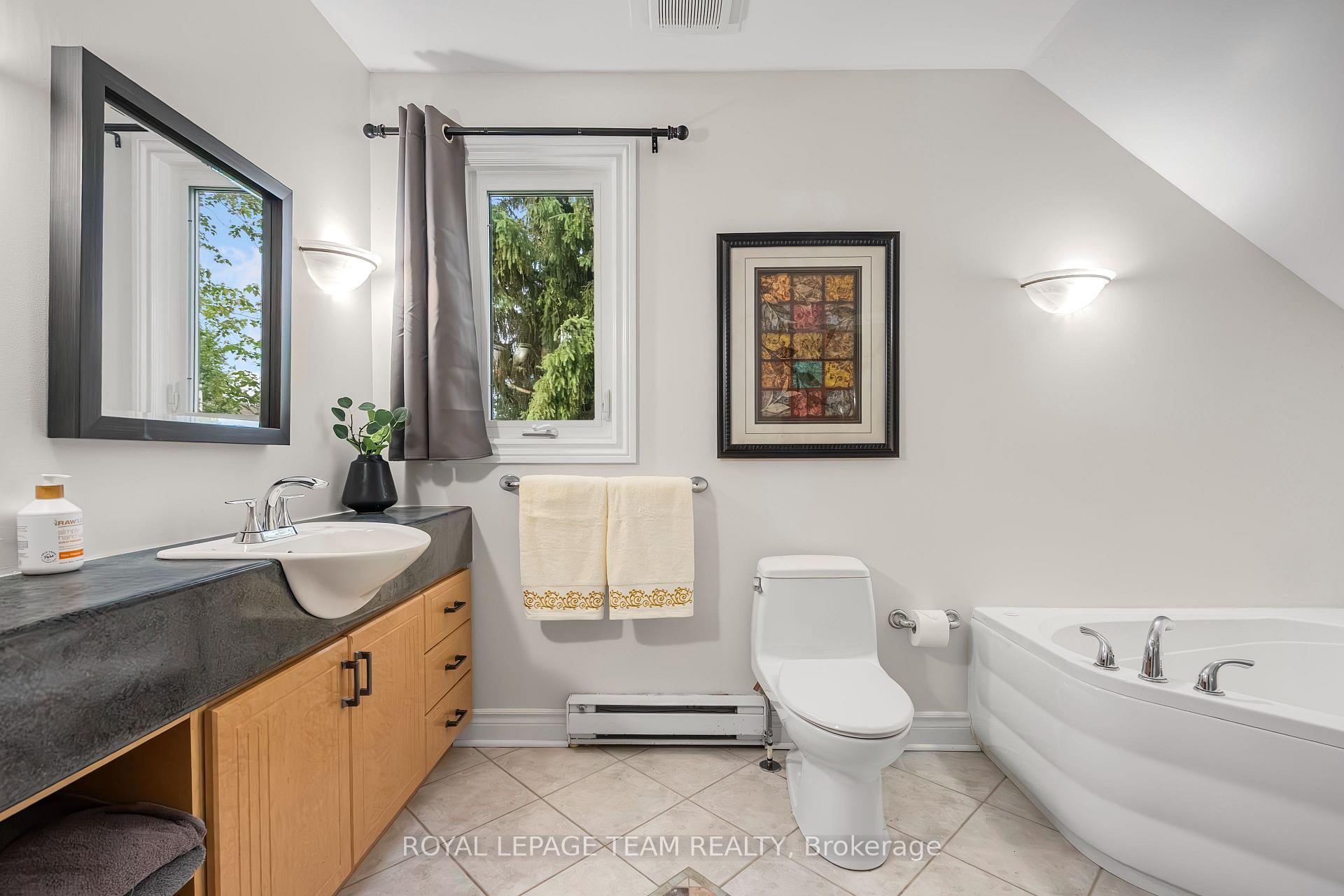 Photo 34 of 37 Promenade Avenue, Ottawa, Pineglen/Country Place — HOMEH