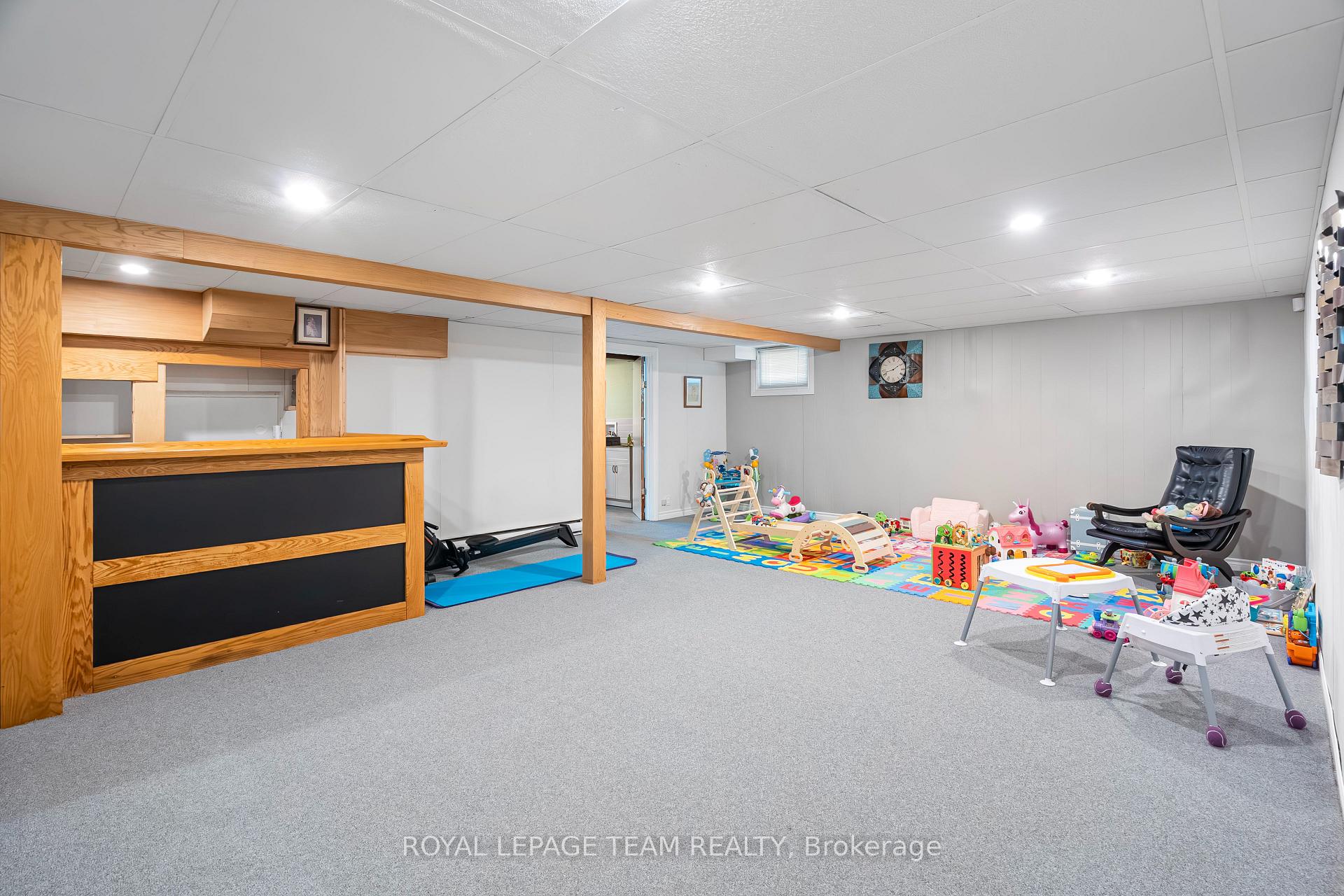 Photo 36 of 37 Promenade Avenue, Ottawa, Pineglen/Country Place — HOMEH