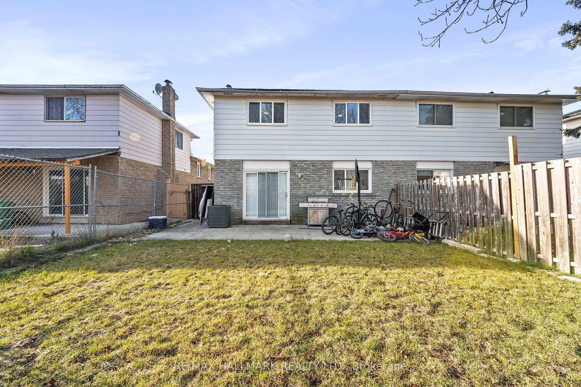 Photo 17 of 46 Bruce Beer Drive, Brampton, Madoc — HOMEH