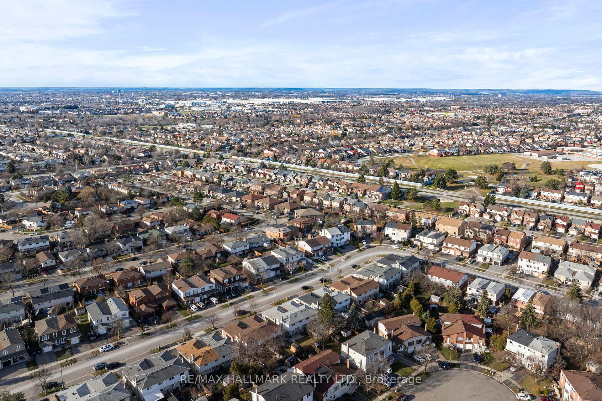 Photo 23 of 46 Bruce Beer Drive, Brampton, Madoc — HOMEH