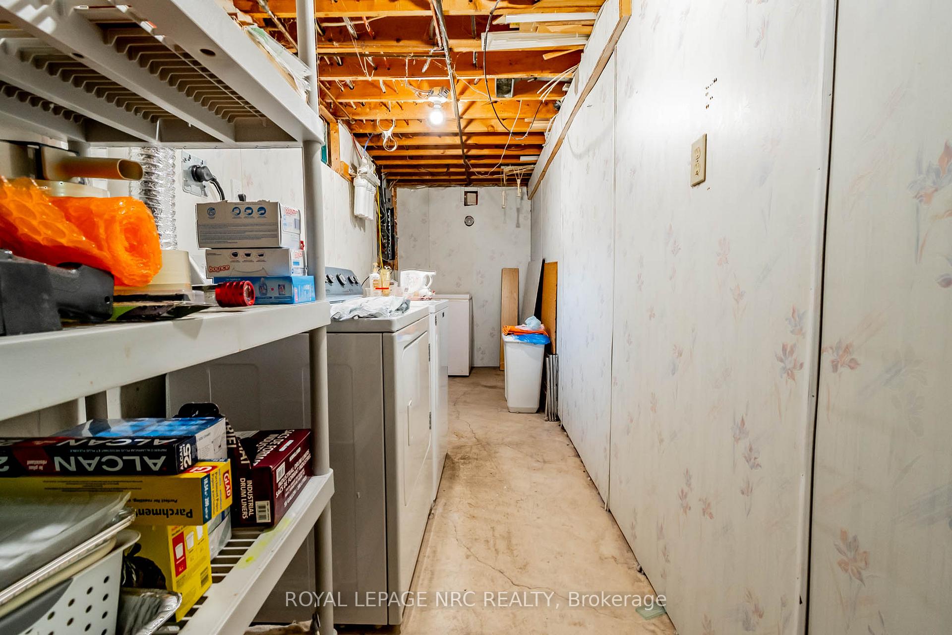 Photo 22 of 31 Loraine Drive, St. Catharines, Oakdale — HOMEH