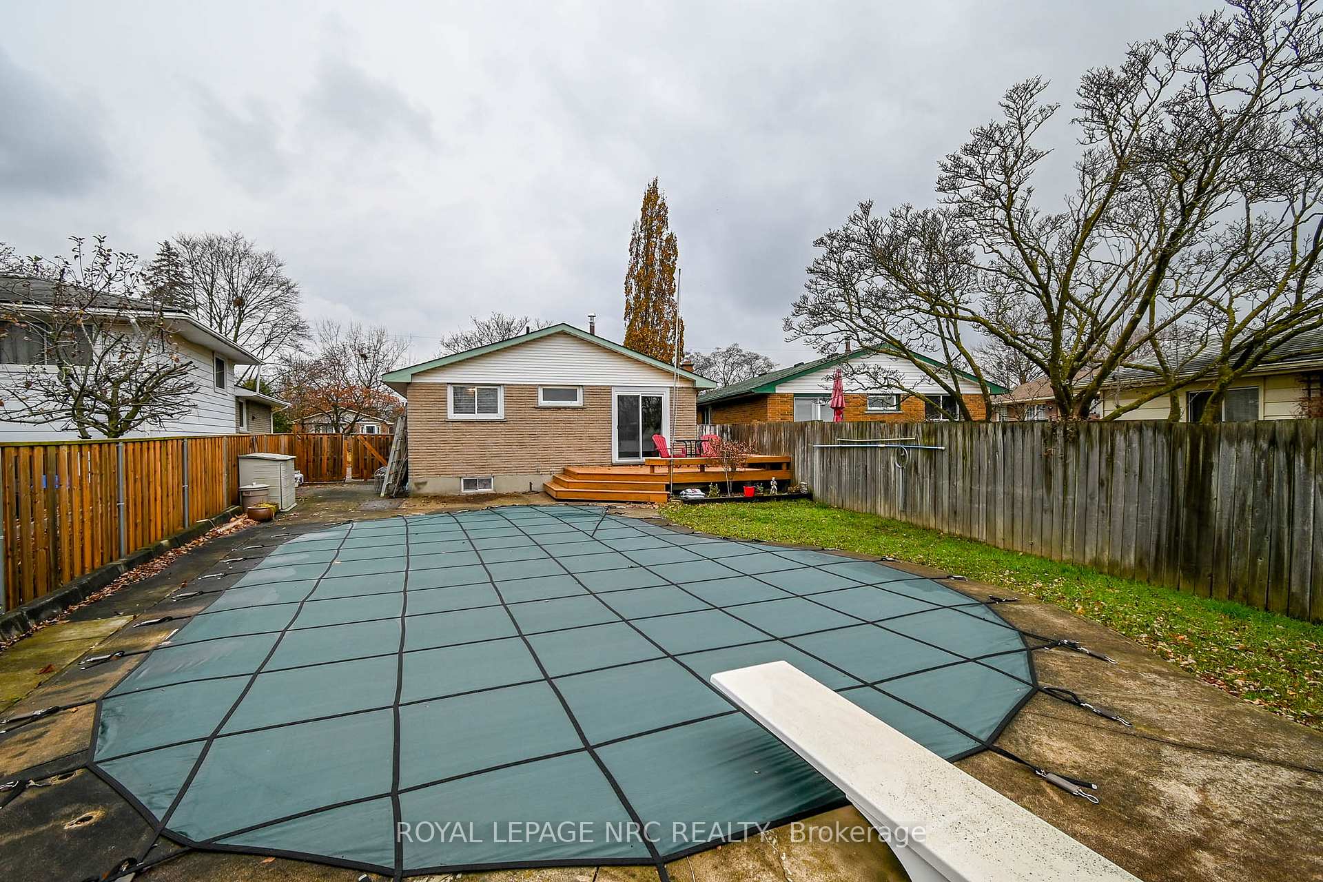 Photo 35 of 31 Loraine Drive, St. Catharines, Oakdale — HOMEH