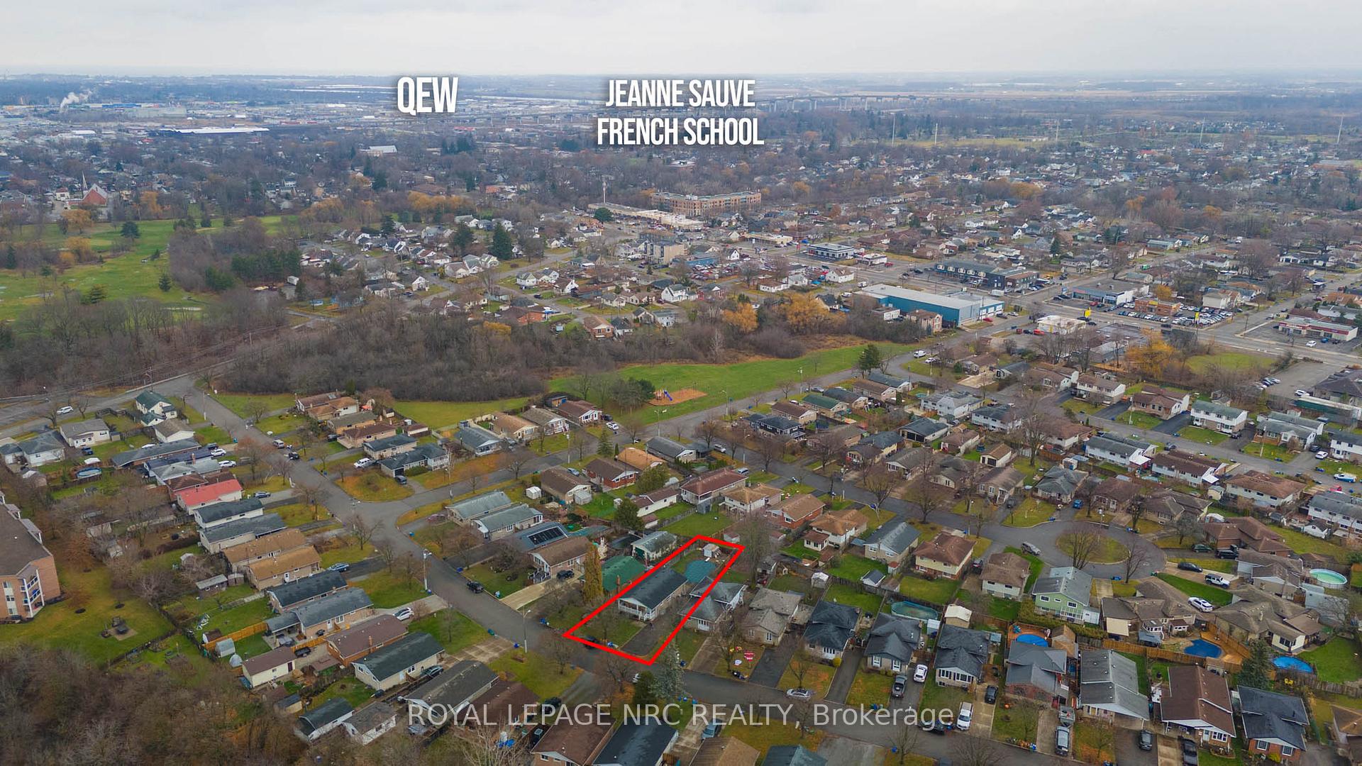Photo 38 of 31 Loraine Drive, St. Catharines, Oakdale — HOMEH
