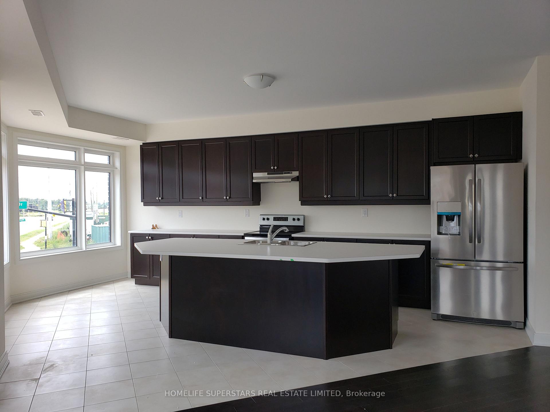 Photo 5 of 409 Veterans Drive, Brampton, Northwest Brampton — HOMEH