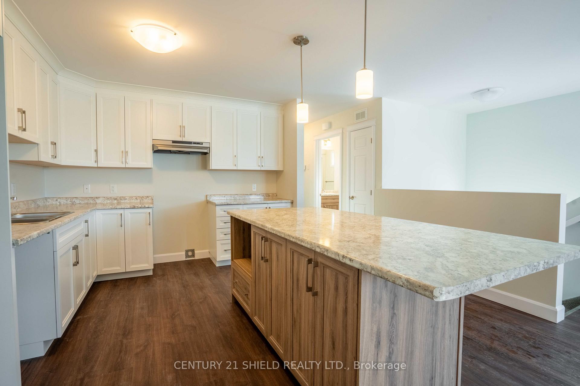 Photo 8 of 301 Kooiman Avenue, Cornwall — HOMEH