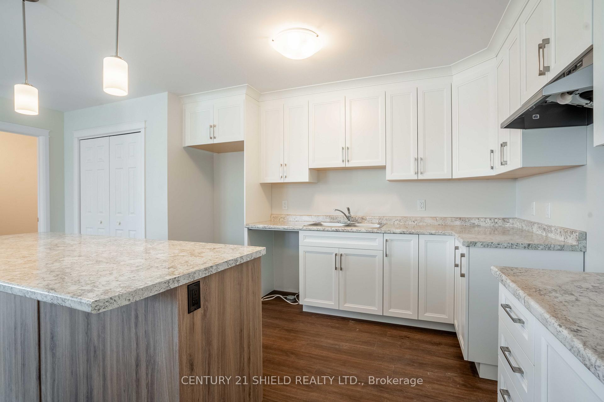 Photo 5 of 301 Kooiman Avenue, Cornwall — HOMEH