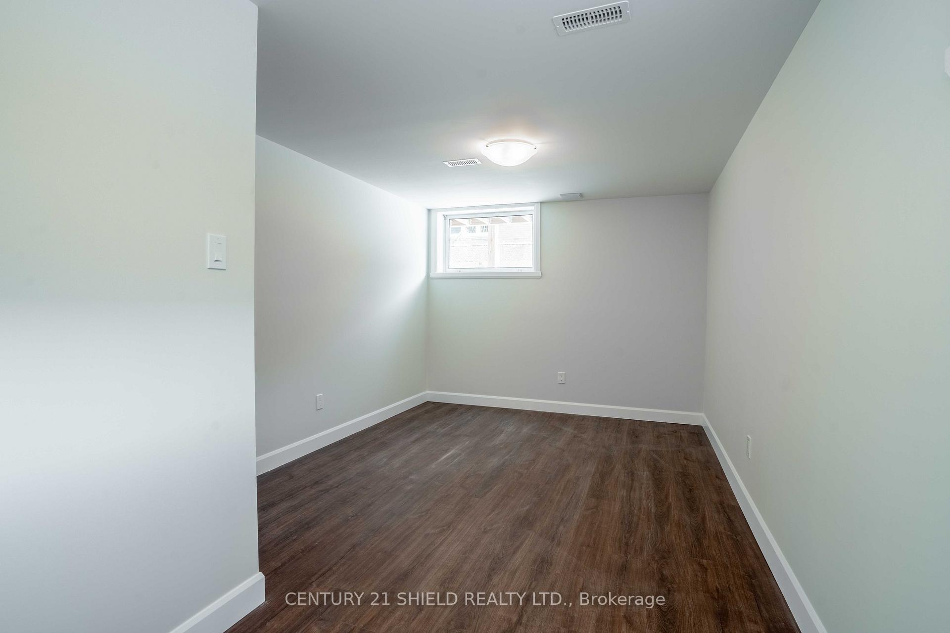 Photo 27 of 301 Kooiman Avenue, Cornwall — HOMEH