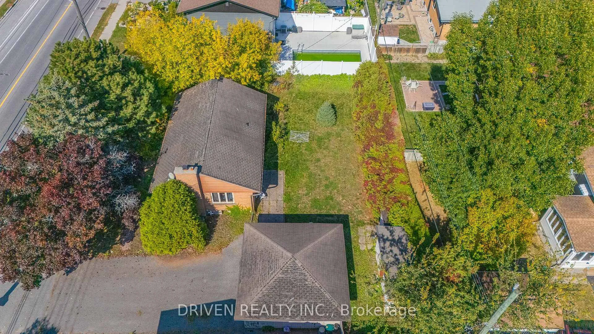 Photo 4 of 2175 St Laurent Boulevard, Ottawa, Hawthorne Meadows — HOMEH