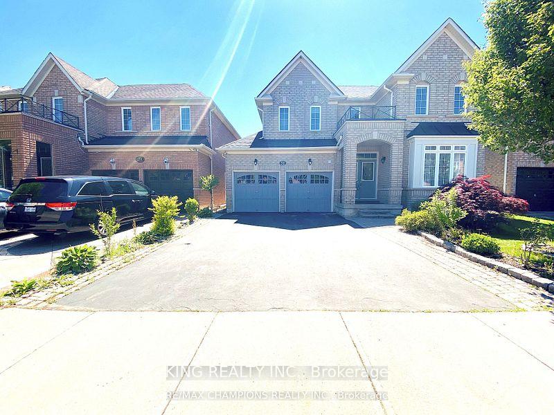 Front of Unit Upper, 32 Vernet Crescent