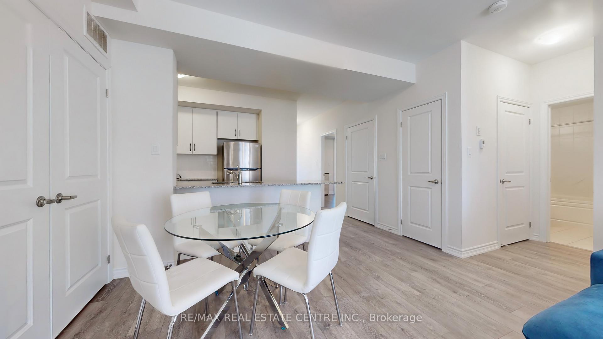 Photo 6 of Unit 22, 40 Knotsberry Circle, Brampton, Bram West — HOMEH