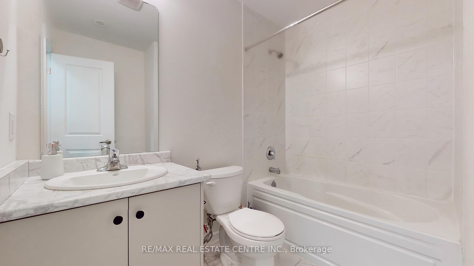 Photo 14 of Unit 22, 40 Knotsberry Circle, Brampton, Bram West — HOMEH