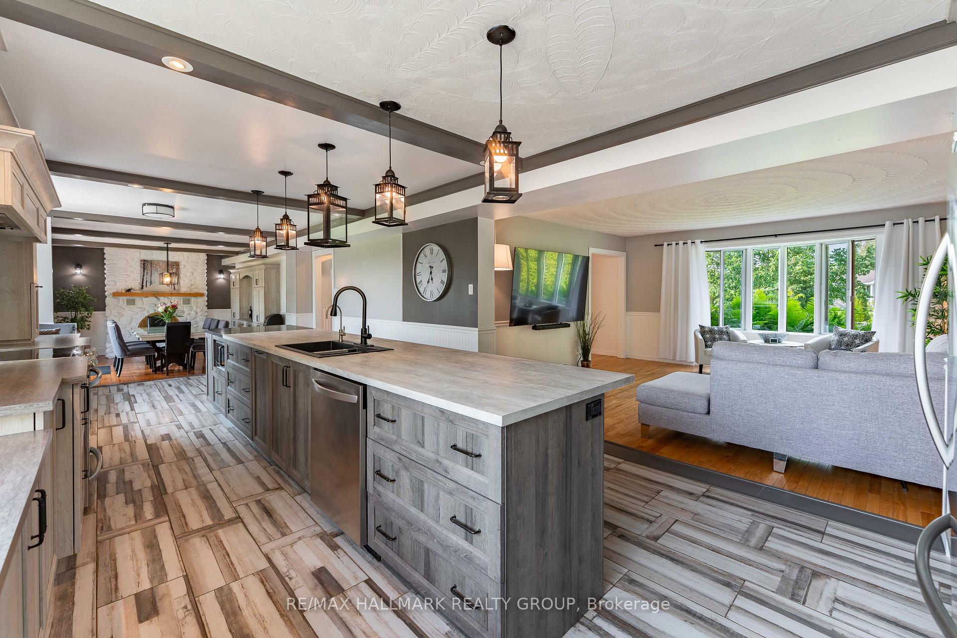 Photo 8 of 2914 Pattee Road E, Champlain, Champlain Twp — HOMEH