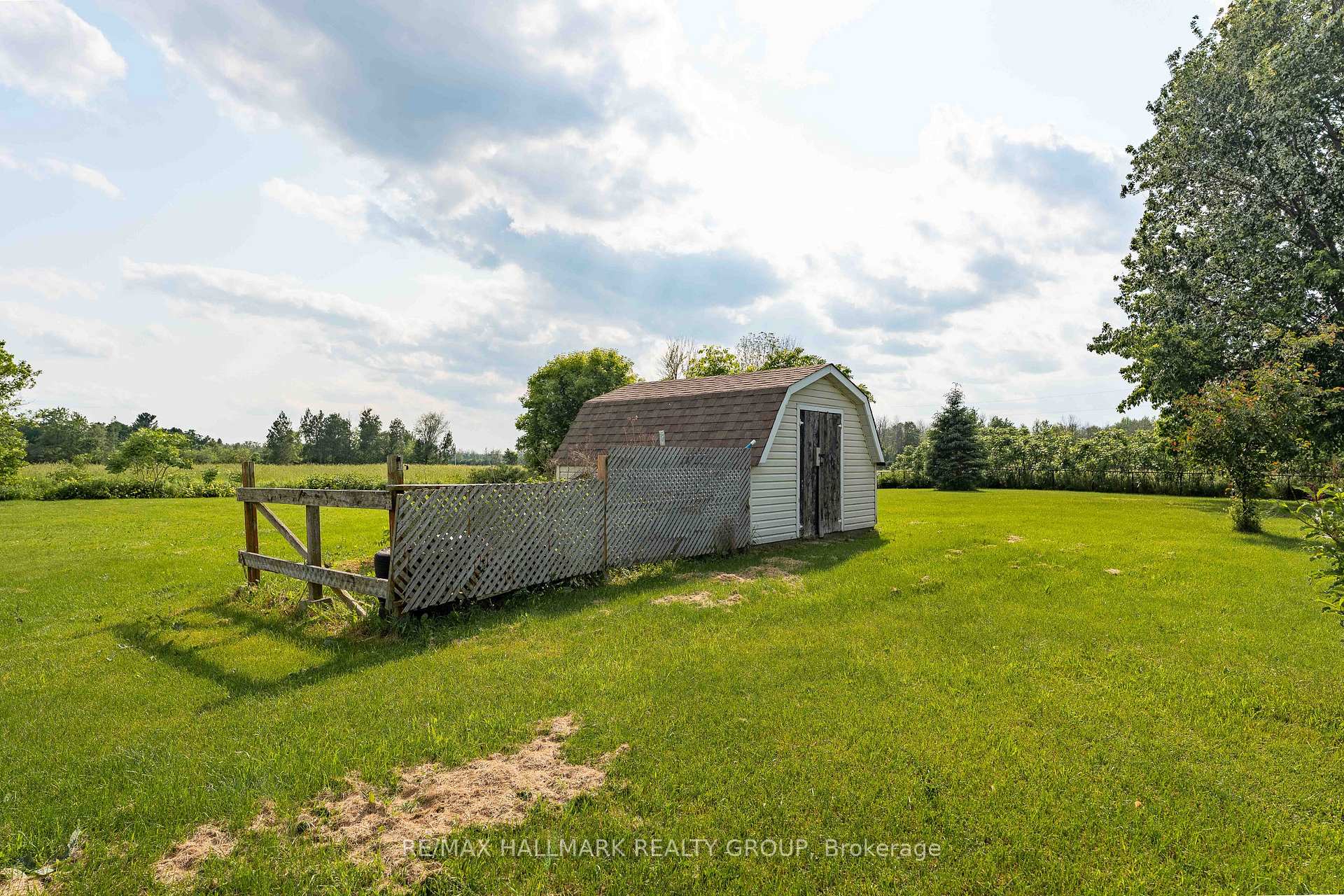 Photo 22 of 2914 Pattee Road E, Champlain, Champlain Twp — HOMEH