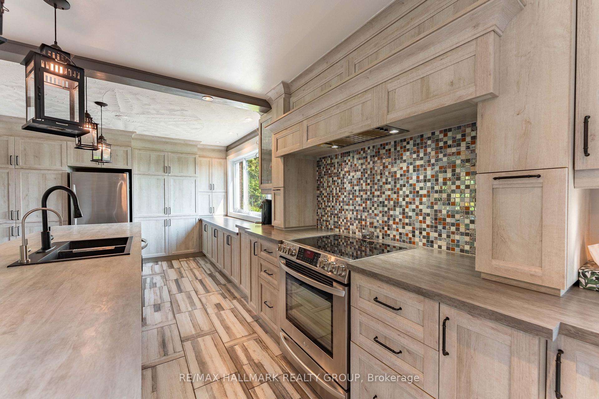 Photo 45 of 2914 Pattee Road E, Champlain, Champlain Twp — HOMEH