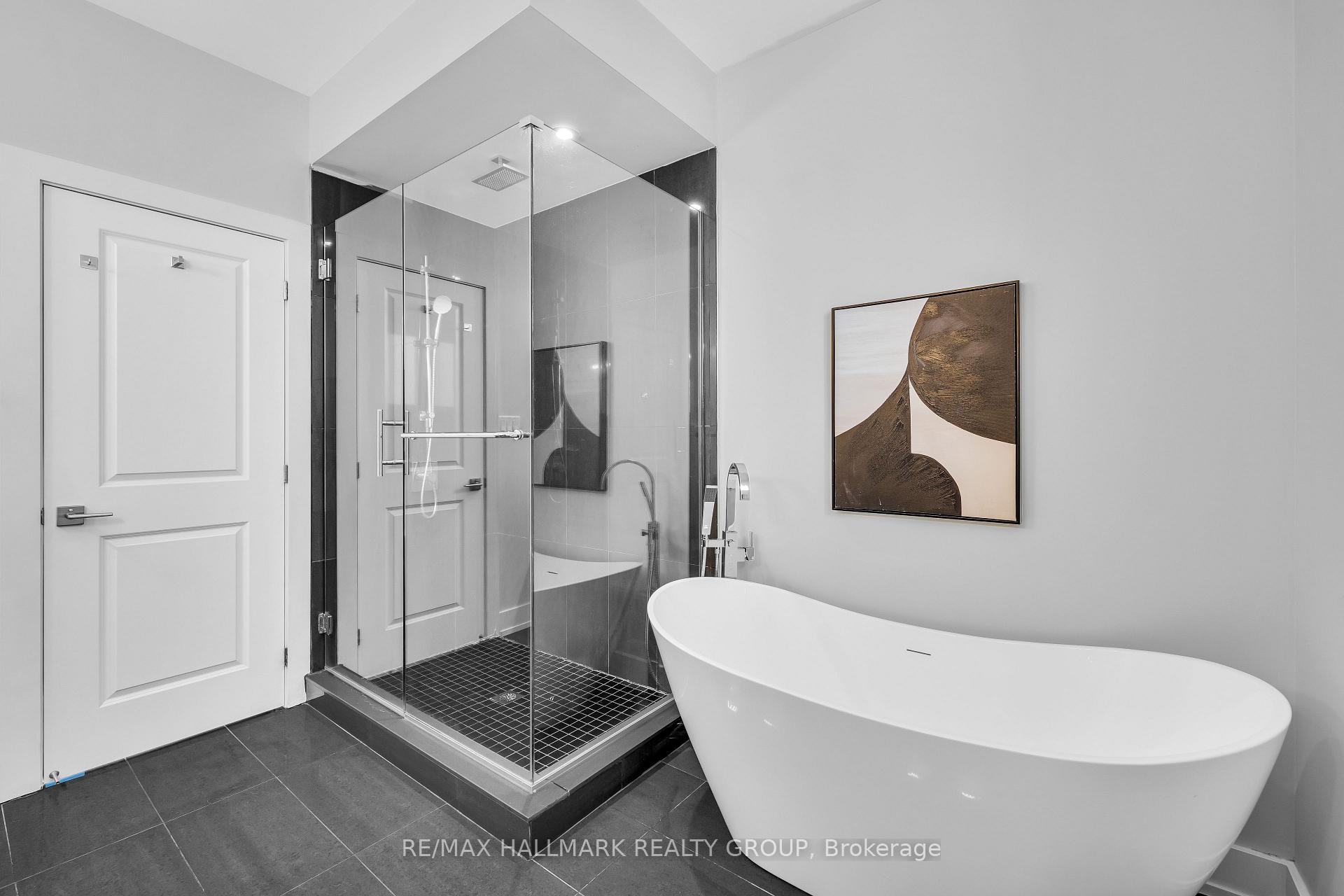 Photo 17 of 42B Young Street, Ottawa, West Centre Town — HOMEH