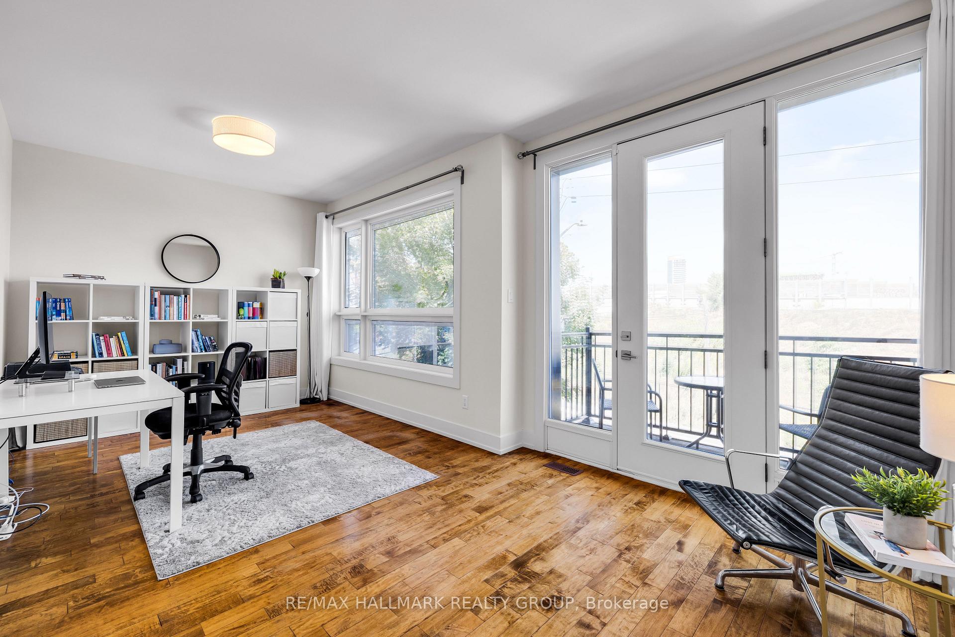 Photo 16 of 42B Young Street, Ottawa, West Centre Town — HOMEH