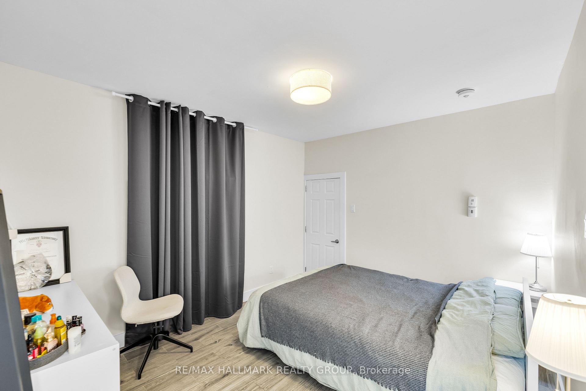 Photo 26 of 42B Young Street, Ottawa, West Centre Town — HOMEH