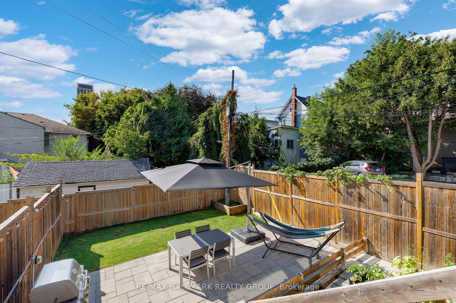 Photo 25 of 42B Young Street, Ottawa, West Centre Town — HOMEH