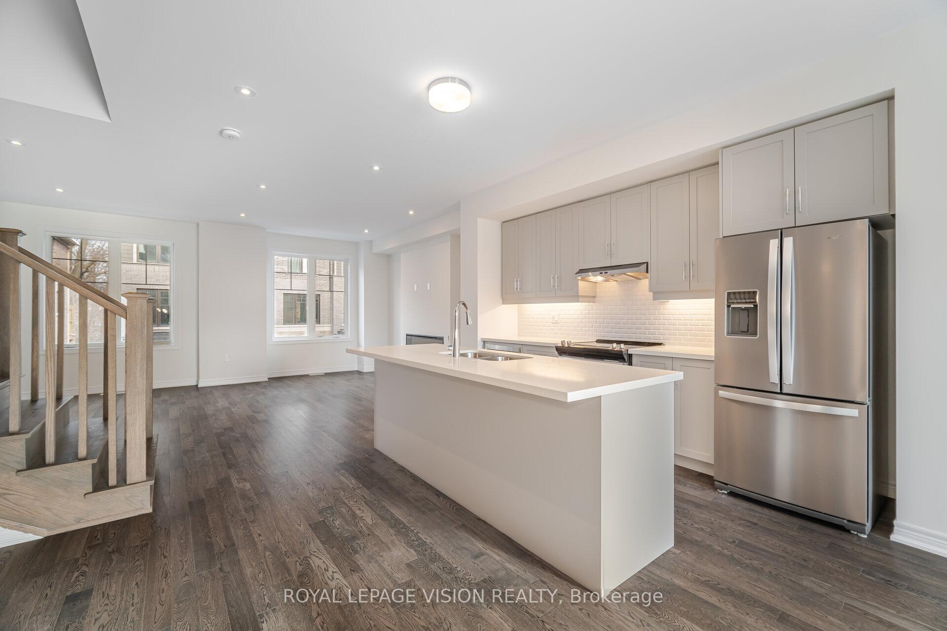 Photo 6 of 22 Folcroft Street, Brampton, Credit Valley — HOMEH