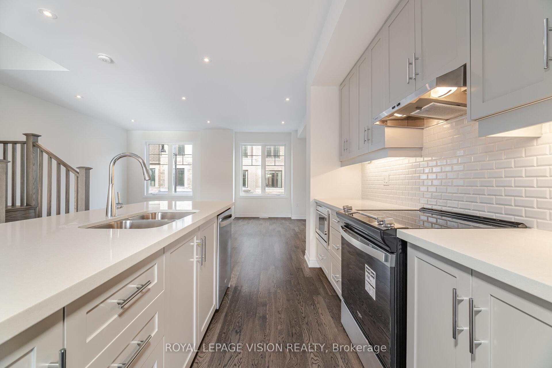 Photo 9 of 22 Folcroft Street, Brampton, Credit Valley — HOMEH