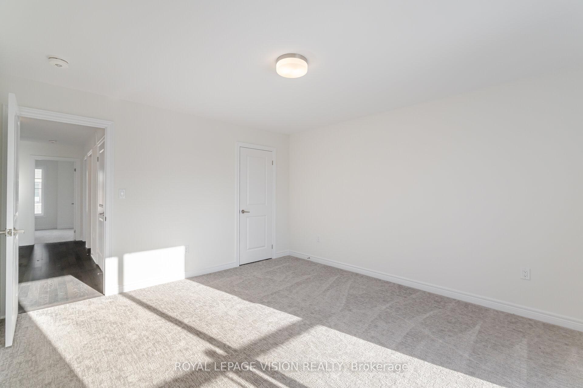 Photo 23 of 22 Folcroft Street, Brampton, Credit Valley — HOMEH