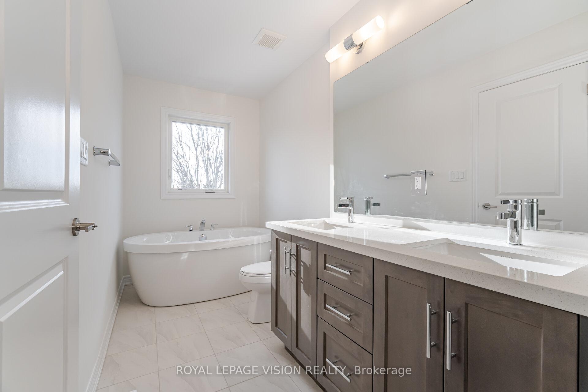 Photo 26 of 22 Folcroft Street, Brampton, Credit Valley — HOMEH