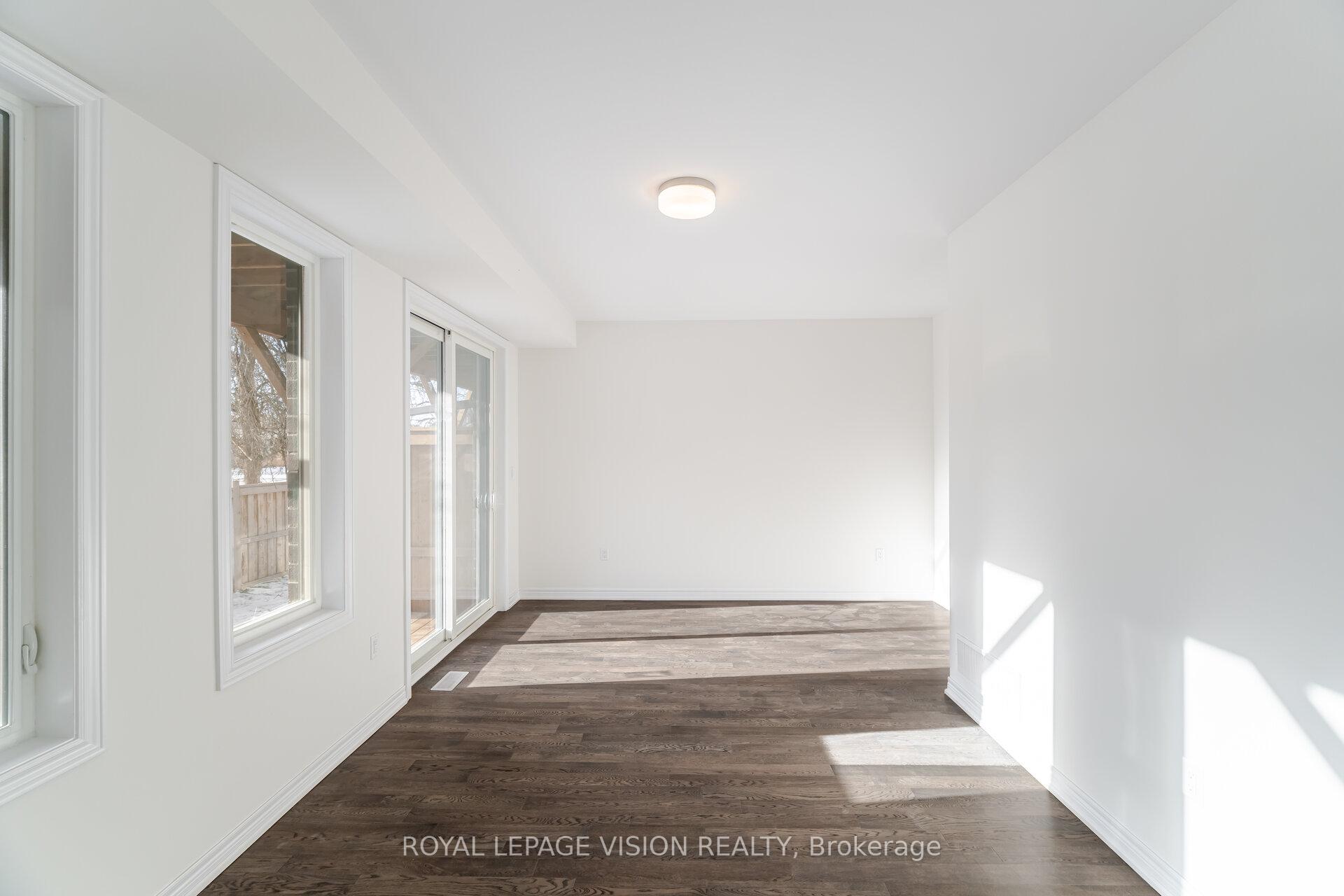 Photo 37 of 22 Folcroft Street, Brampton, Credit Valley — HOMEH