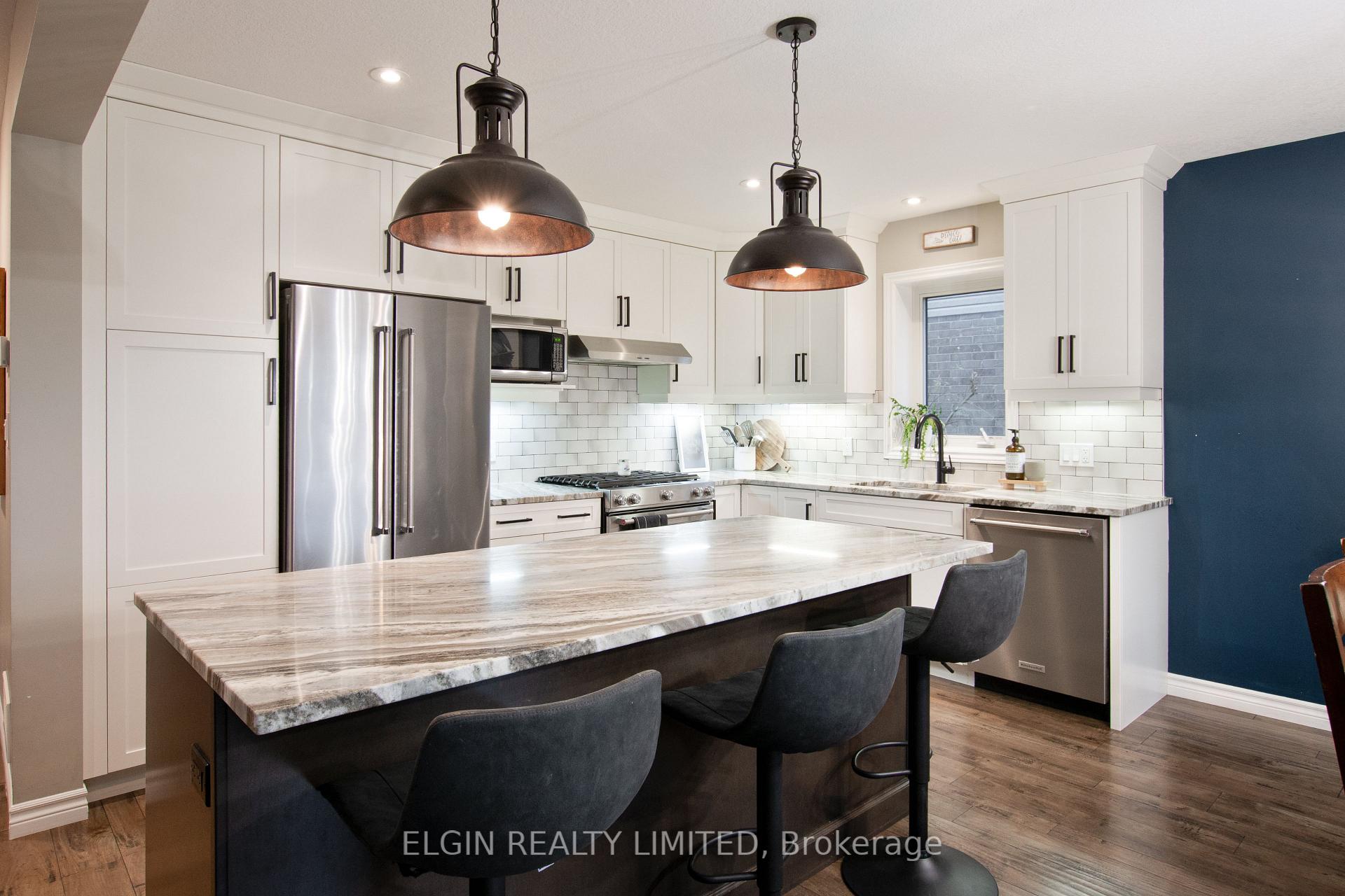 Photo 5 of 184 Emery Street, Central Elgin, Rural Central Elgin — HOMEH