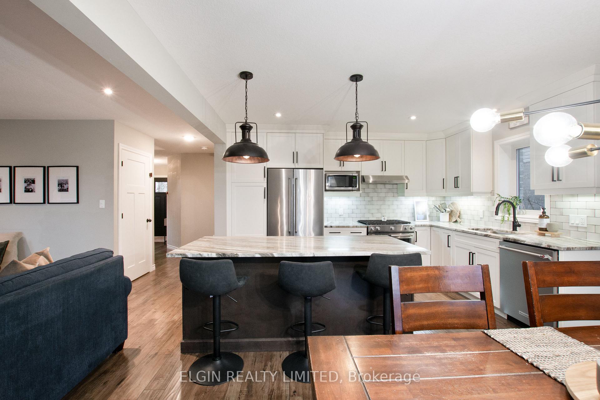 Photo 13 of 184 Emery Street, Central Elgin, Rural Central Elgin — HOMEH