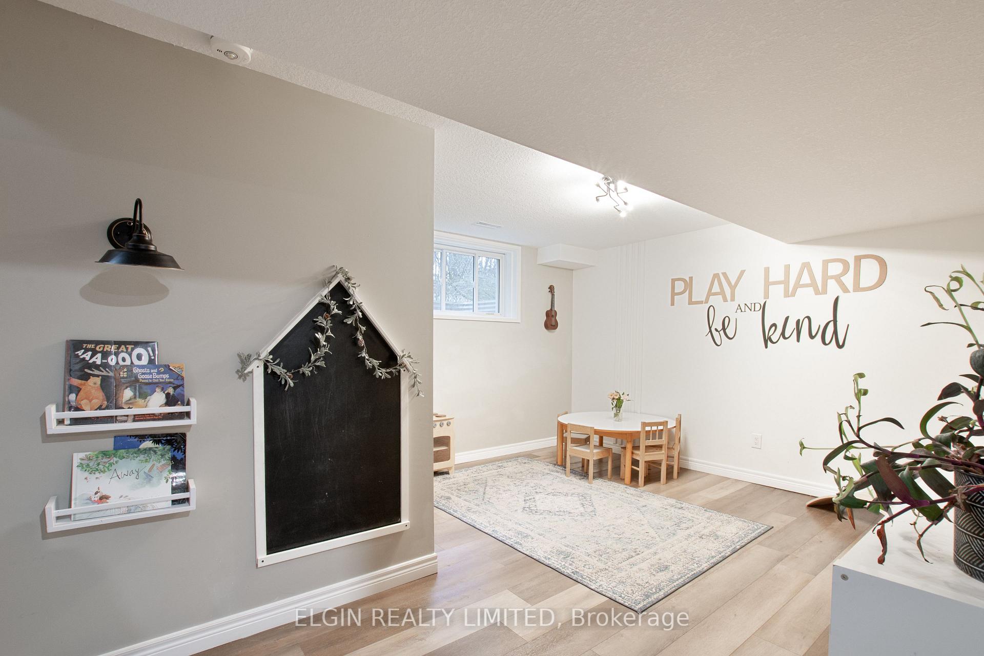 Photo 38 of 184 Emery Street, Central Elgin, Rural Central Elgin — HOMEH