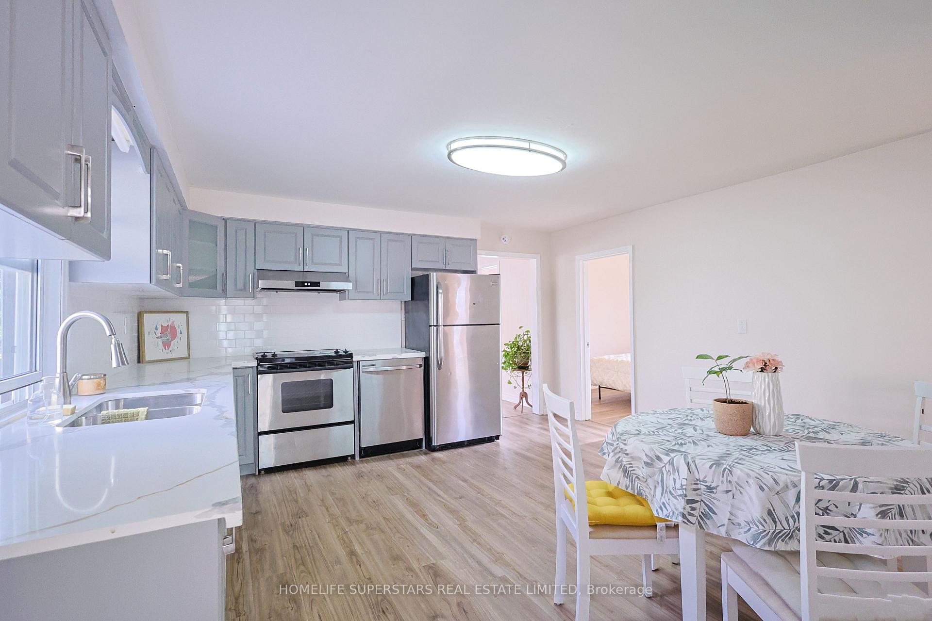 Photo 13 of 112 Rykert Street, St. Catharines, Western Hill — HOMEH