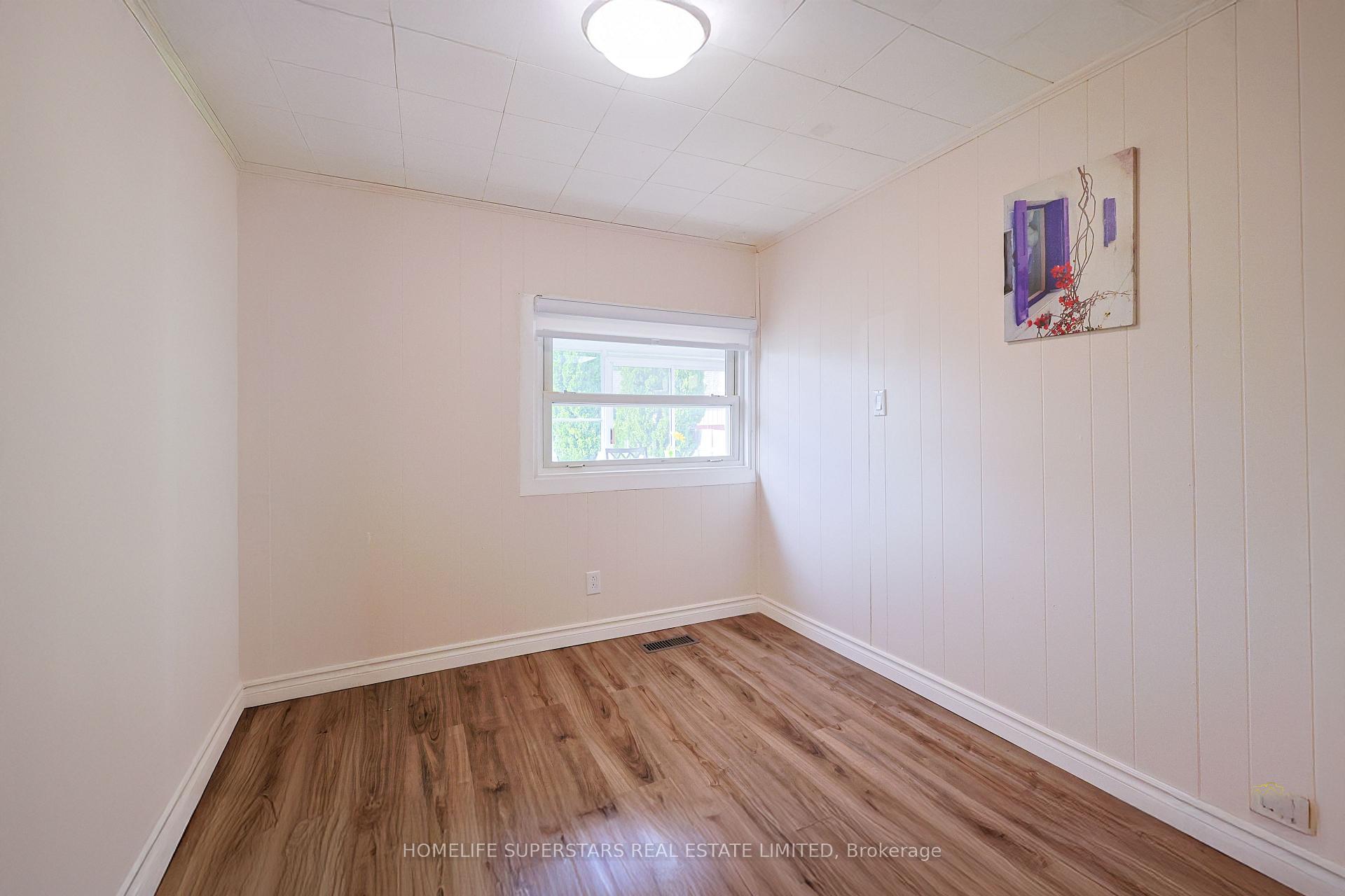 Photo 21 of 112 Rykert Street, St. Catharines, Western Hill — HOMEH